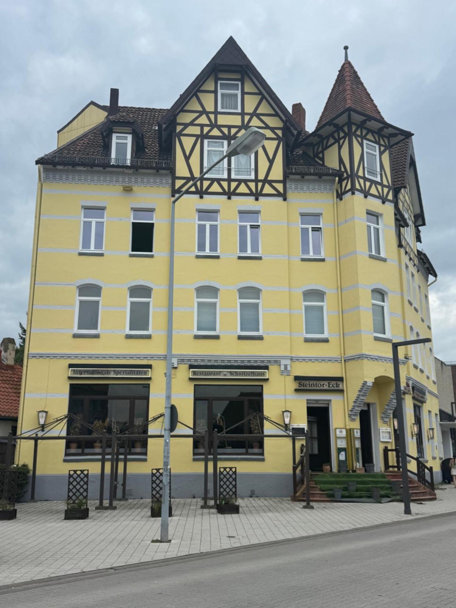 Moderne 4 Zimmer Apartment Mit Bergblick Stadtzentrum Contactless Check-In Gehrden  Exteriér fotografie