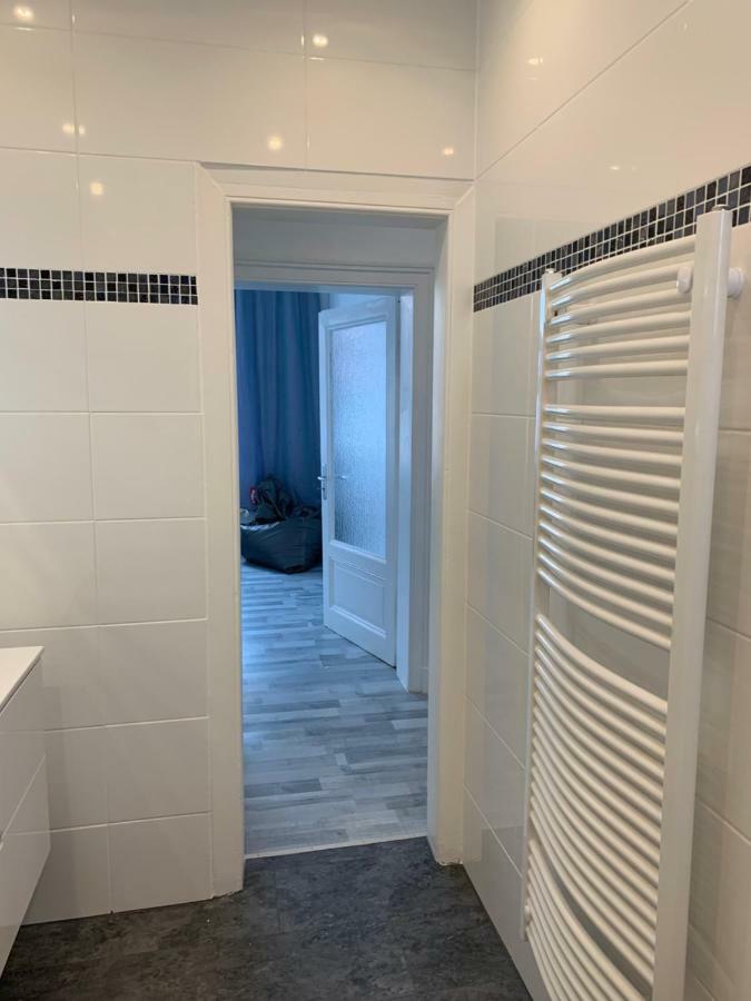Moderne 4 Zimmer Apartment Mit Bergblick Stadtzentrum Contactless Check-In Gehrden  Exteriér fotografie