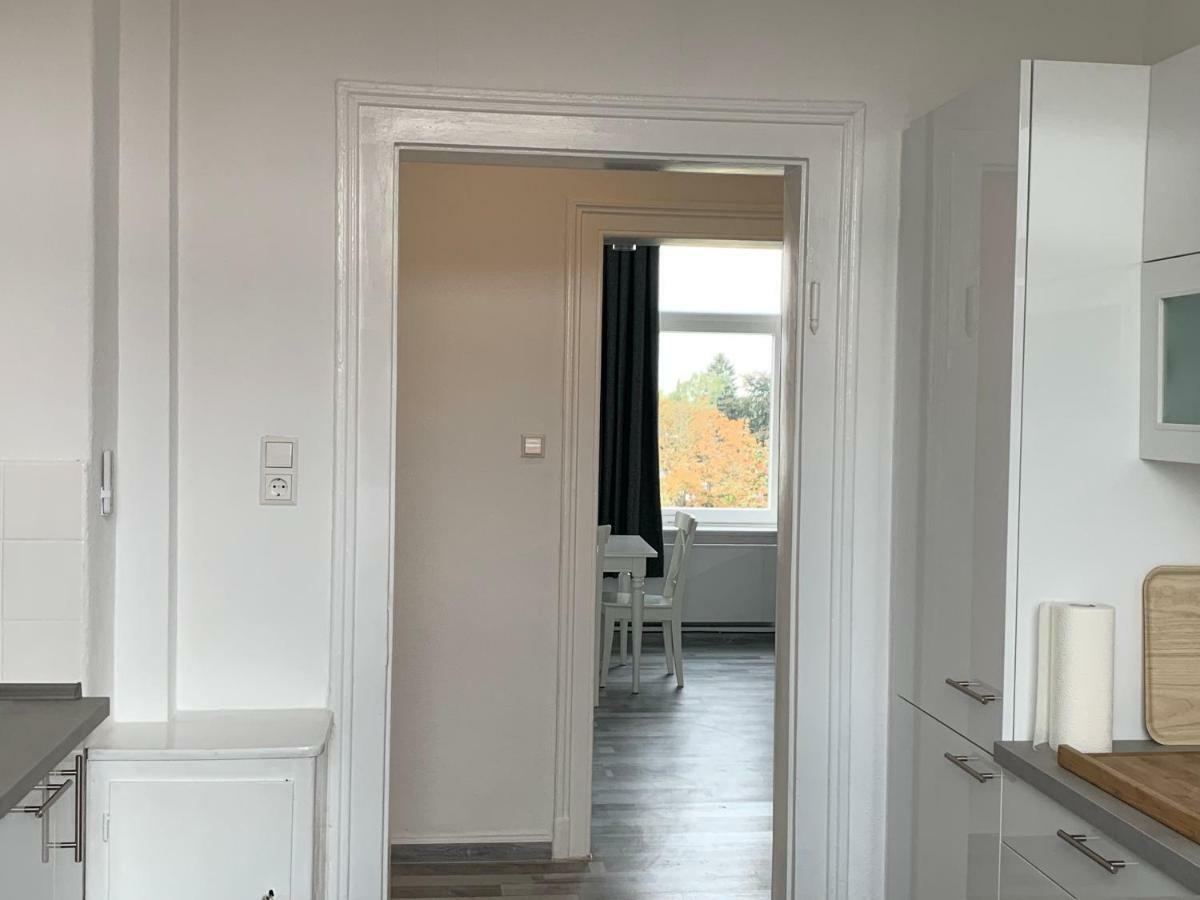 Moderne 4 Zimmer Apartment Mit Bergblick Stadtzentrum Contactless Check-In Gehrden  Exteriér fotografie